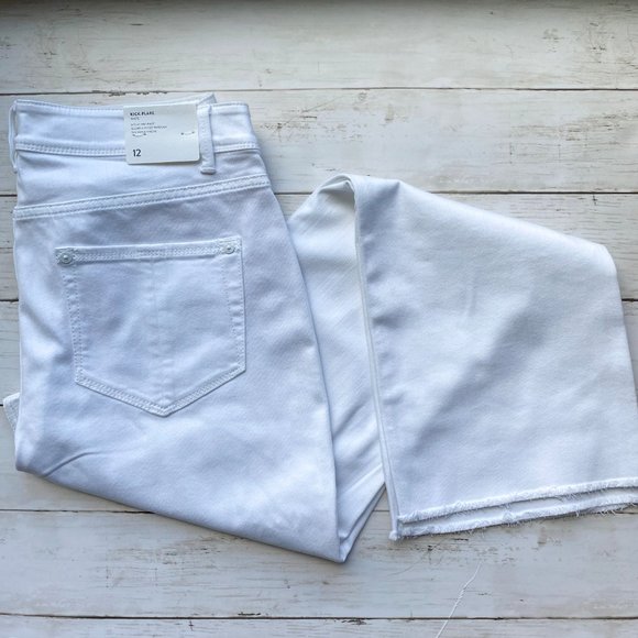 J. Jill Kick Flare Raw Hem Cropped Jeans - Picture 2 of 10